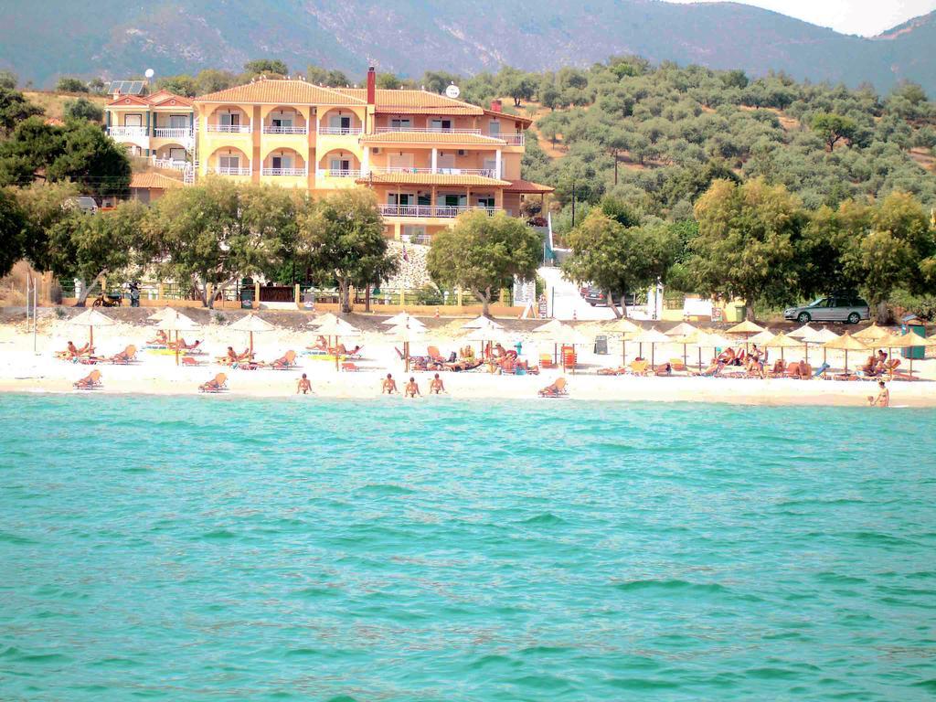 Grand Beach Hotel Лименария Екстериор снимка